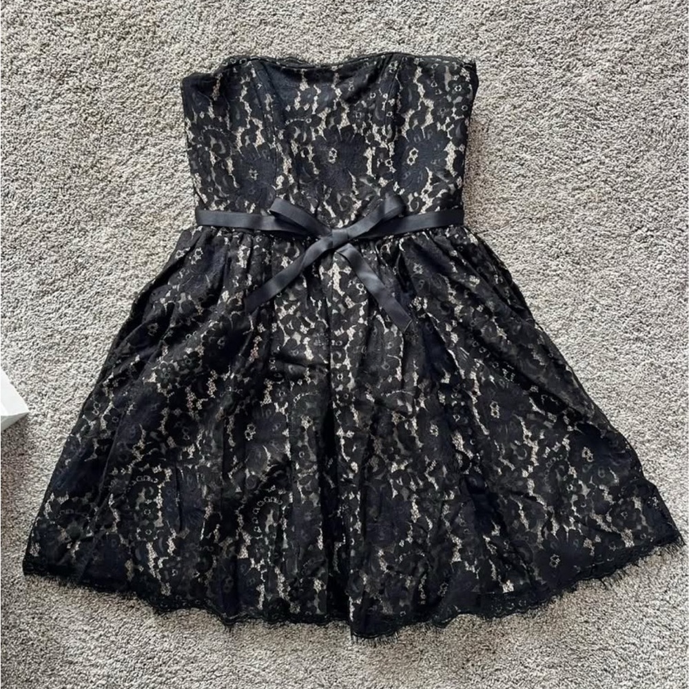 Black Lace Strapless Dress